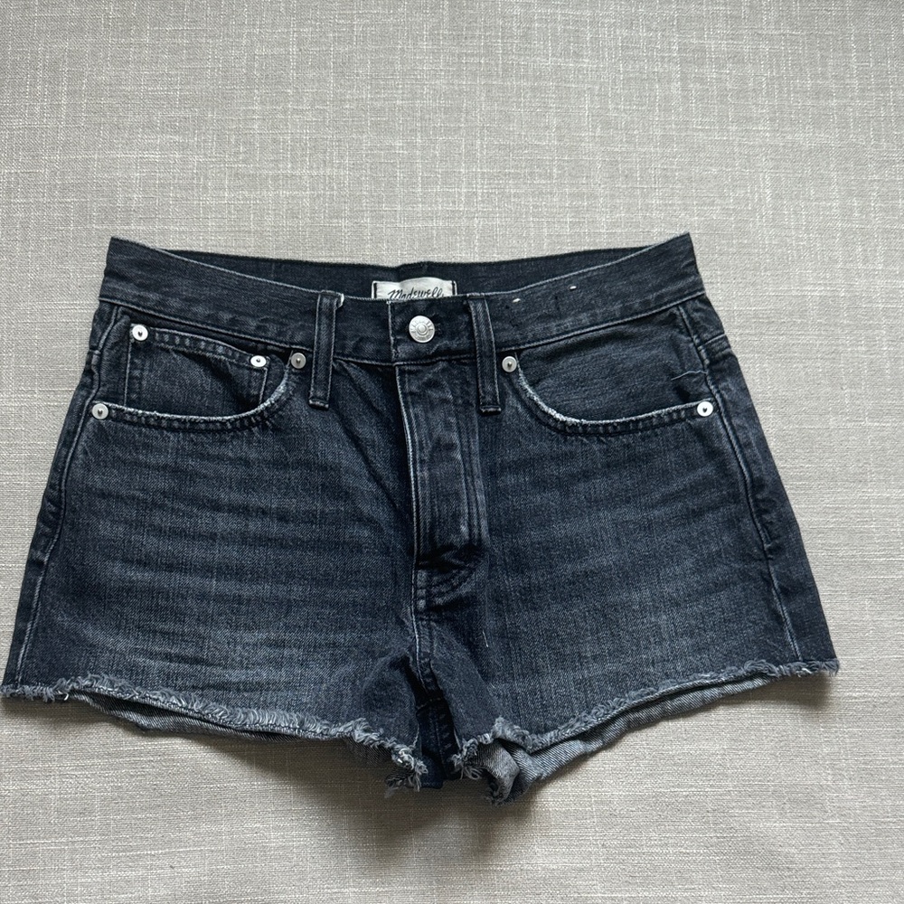 Madewell relaxed denim shorts size 25